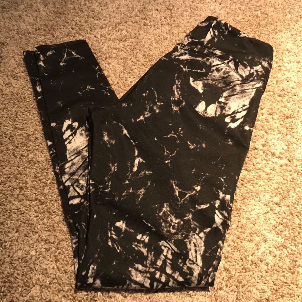 Printed Alo Yoga size XS leggings